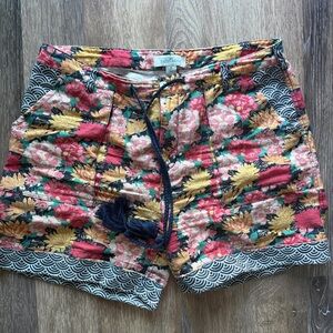 Sundance Floral Women's Shorts - Red, Yellow, Pink Size M ( 8-10)